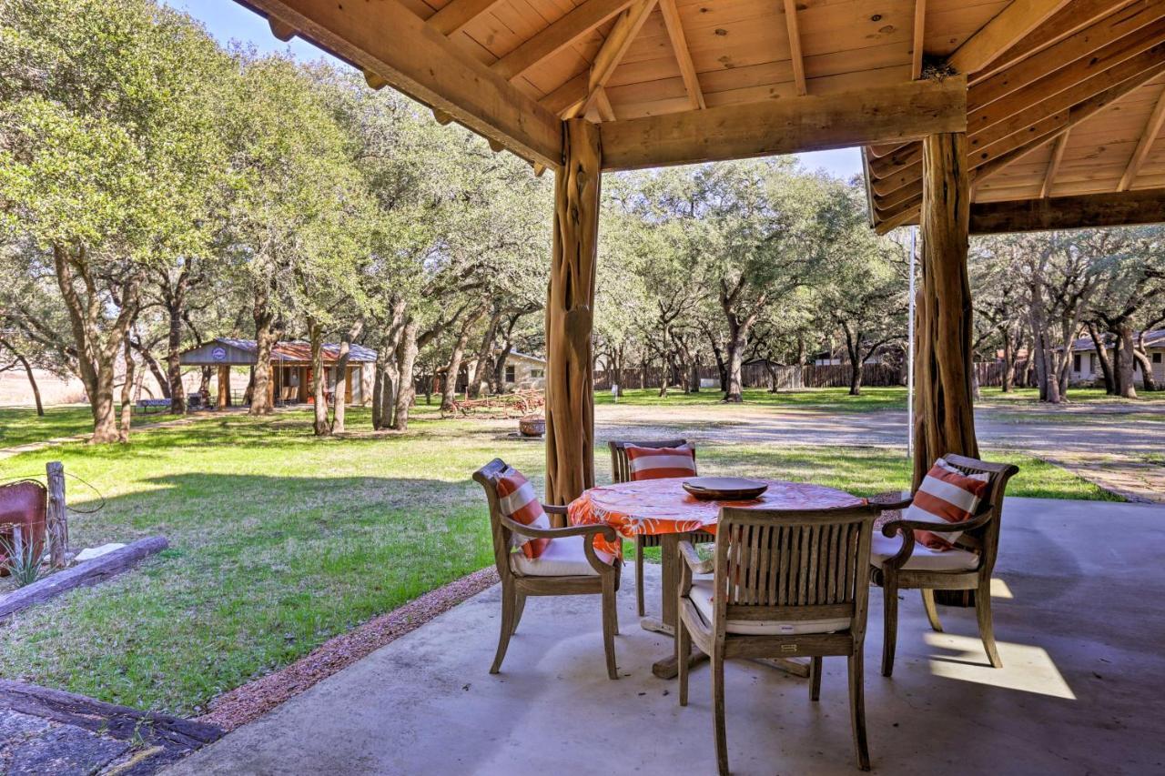 Riverfront Blanco Home With Shaded Porch And Hot Tub Esterno foto